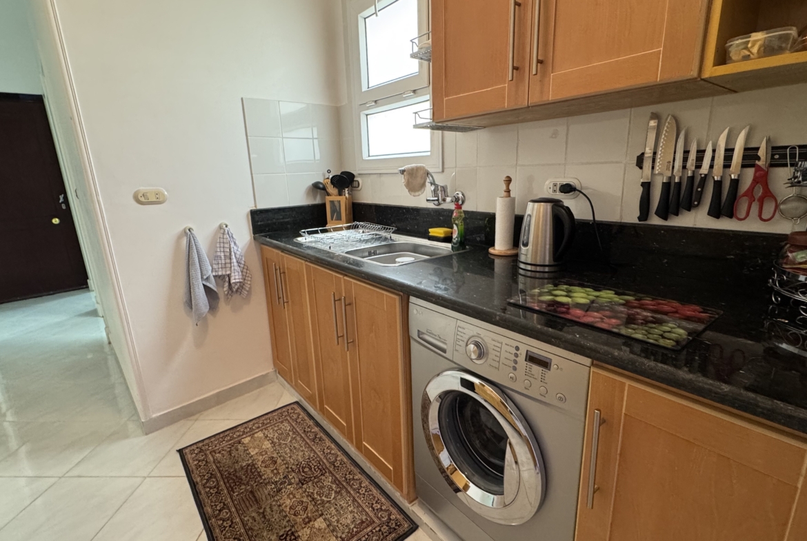 2 Bed Apartment in Oasis Resort