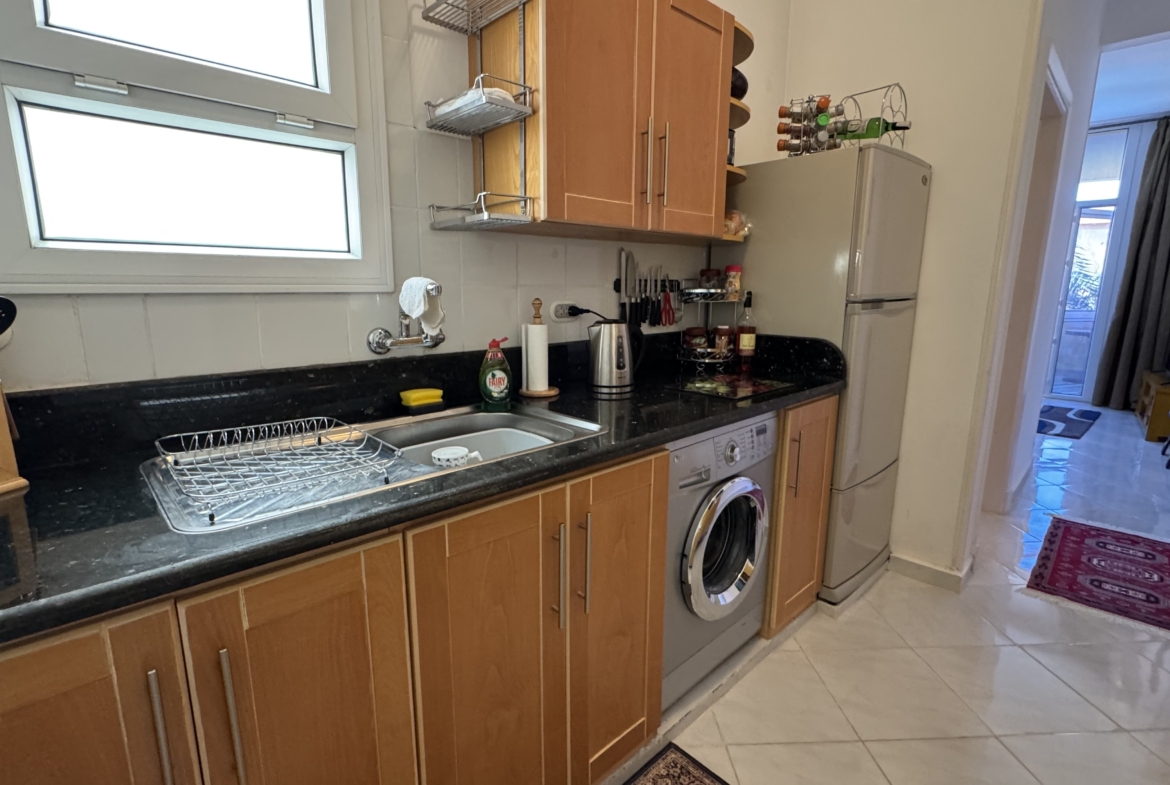 2 Bed Apartment in Oasis Resort