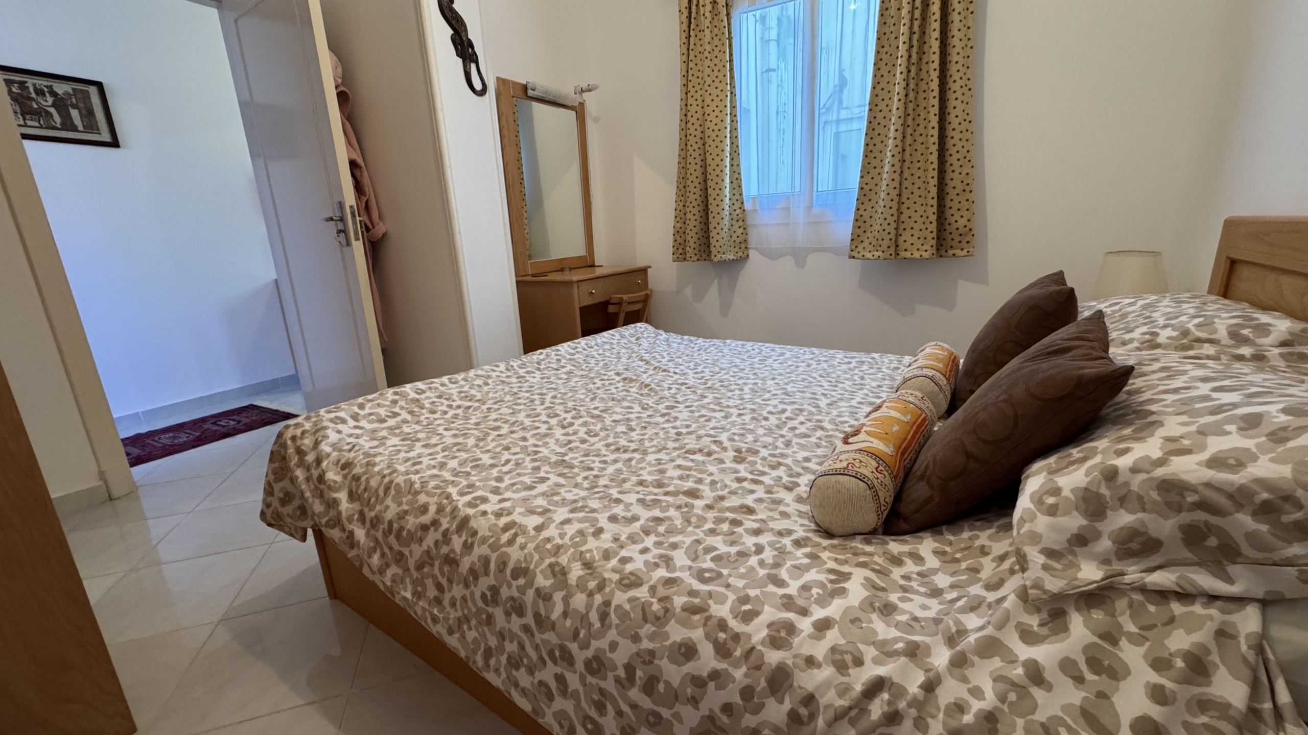 2 Bed Apartment in Oasis Resort