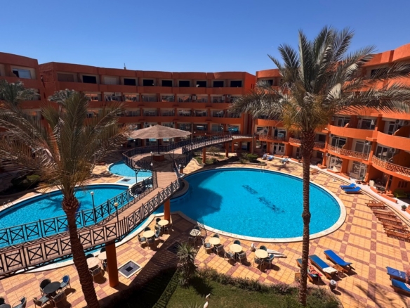 2 Bed Oasis Resort Hurghada